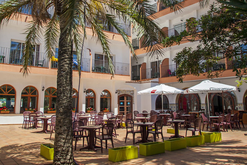 Hotel Comarruga Platja 외부 사진