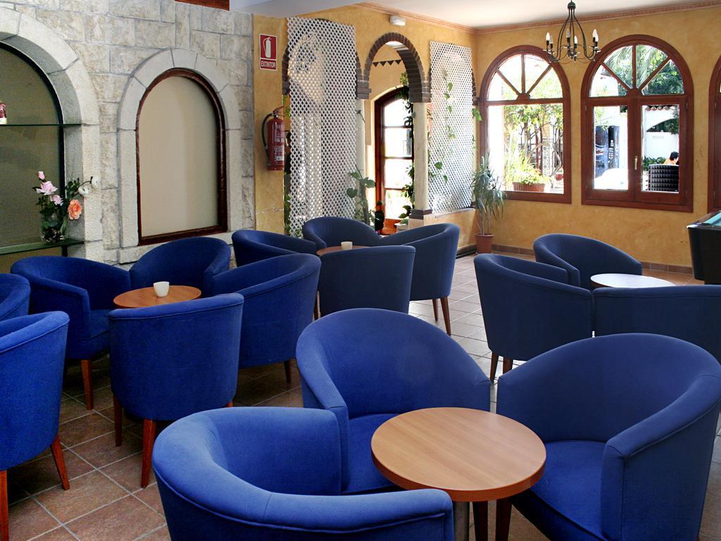 Hotel Comarruga Platja 외부 사진