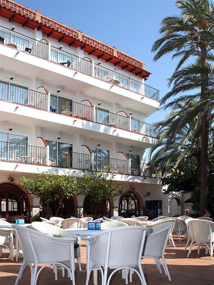 Hotel Comarruga Platja 외부 사진